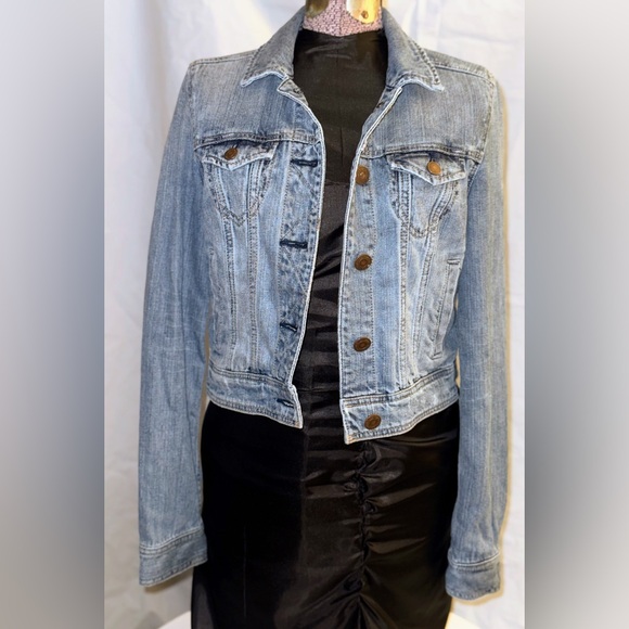 American Eagle Outfitters Women’s Denim Jacket - Size M - Picture 3 of 12